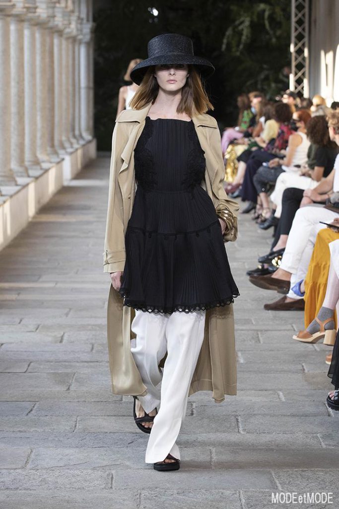 ALBERTA_FERRETTI_SS22_009