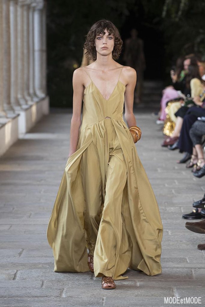 ALBERTA_FERRETTI_SS22_025