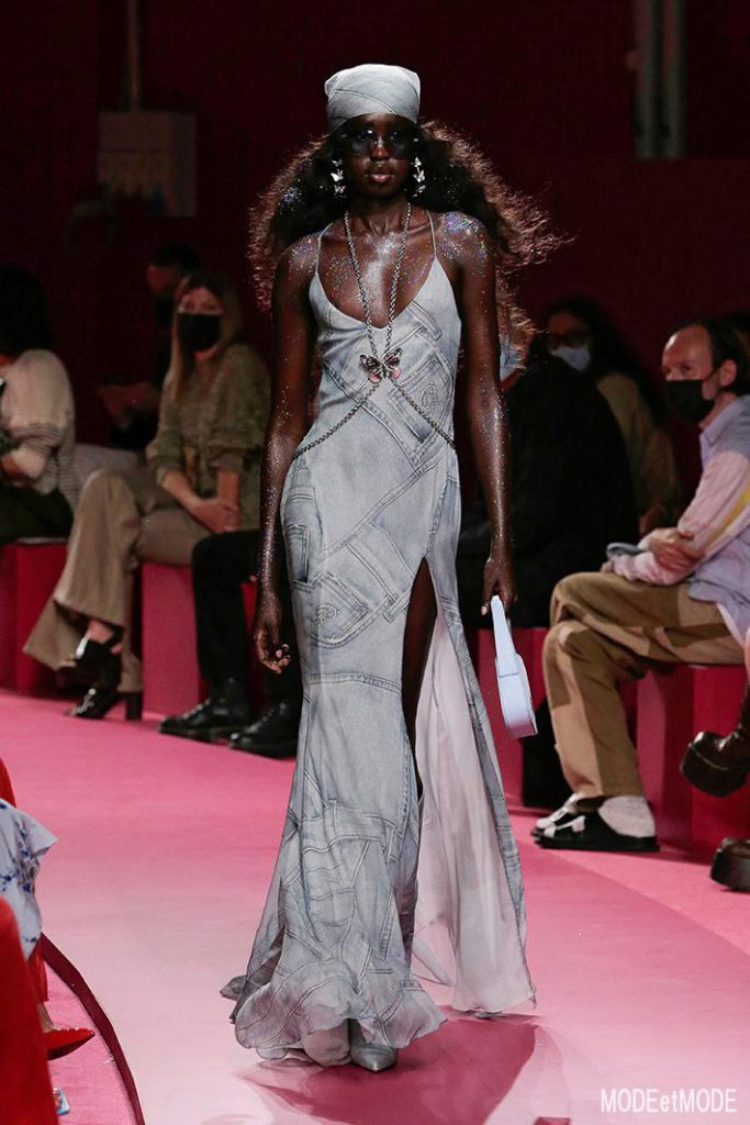 Blumarine_SS22_001