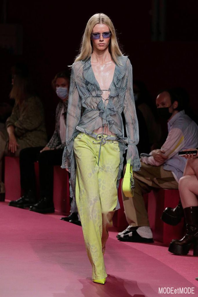 Blumarine_SS22_003