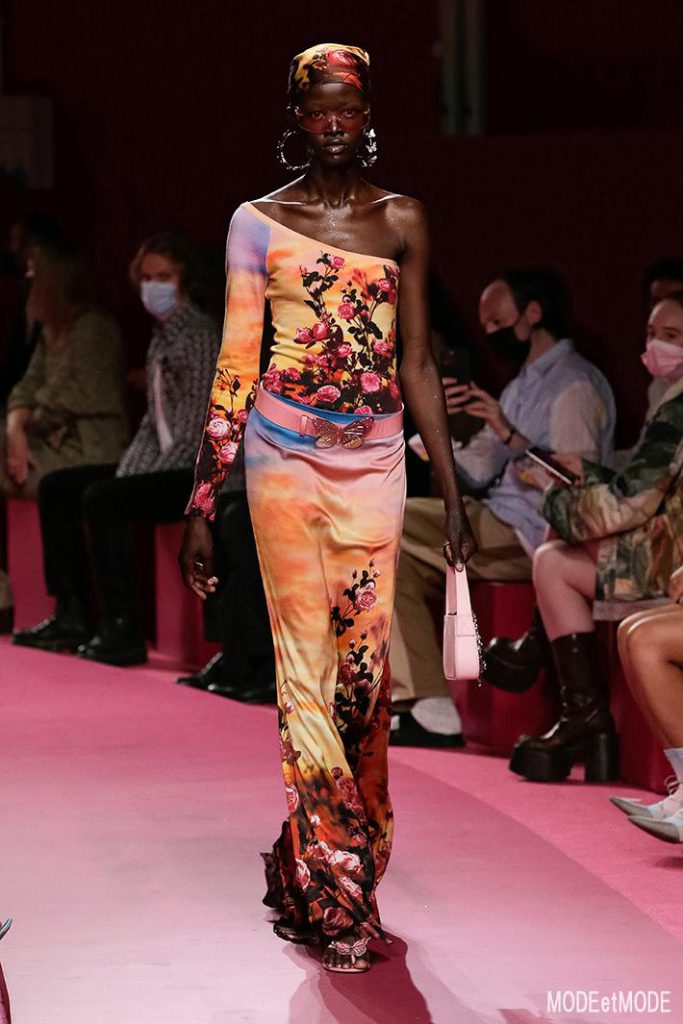 Blumarine_SS22_011