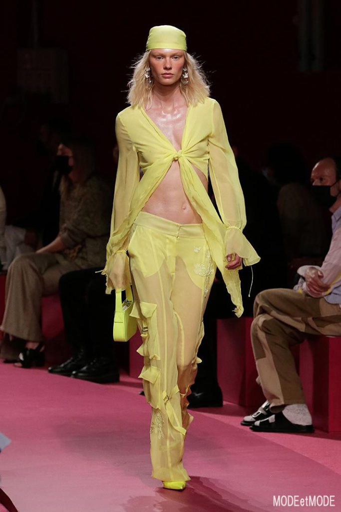 Blumarine_SS22_027