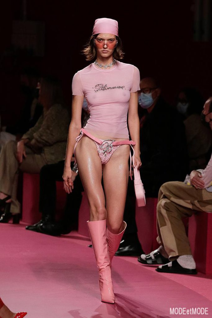 Blumarine_SS22_040