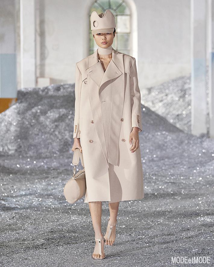 Burberry_SS22_005