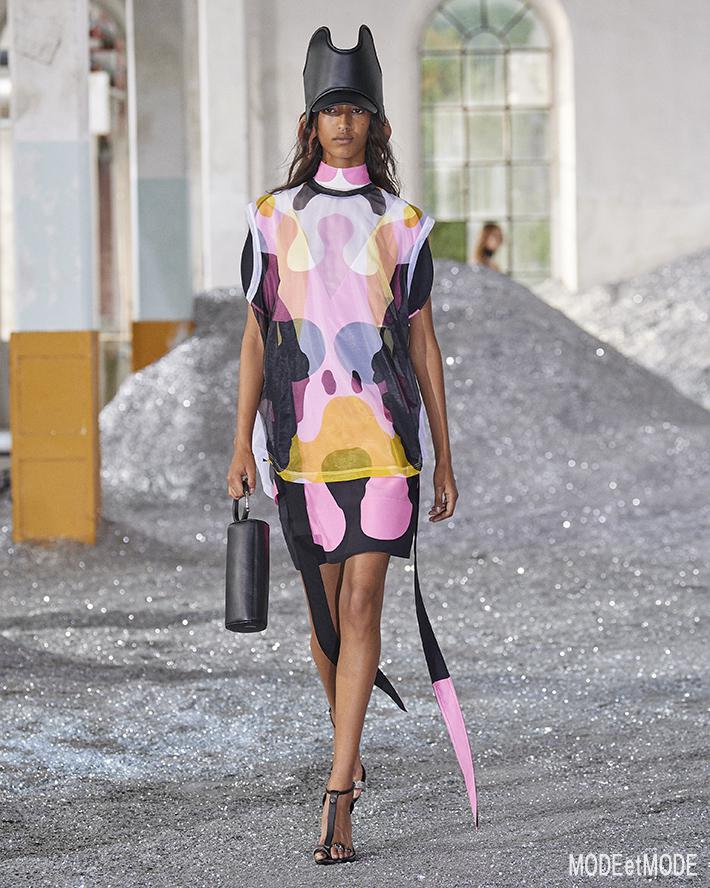 Burberry_SS22_008