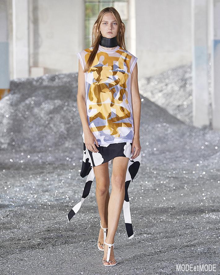 Burberry_SS22_009