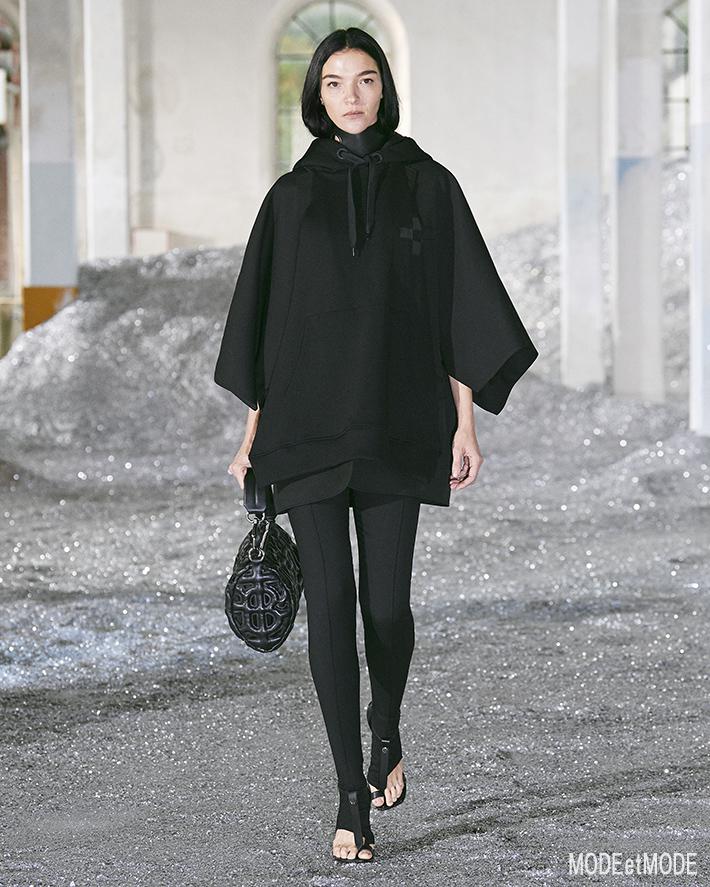 Burberry_SS22_010