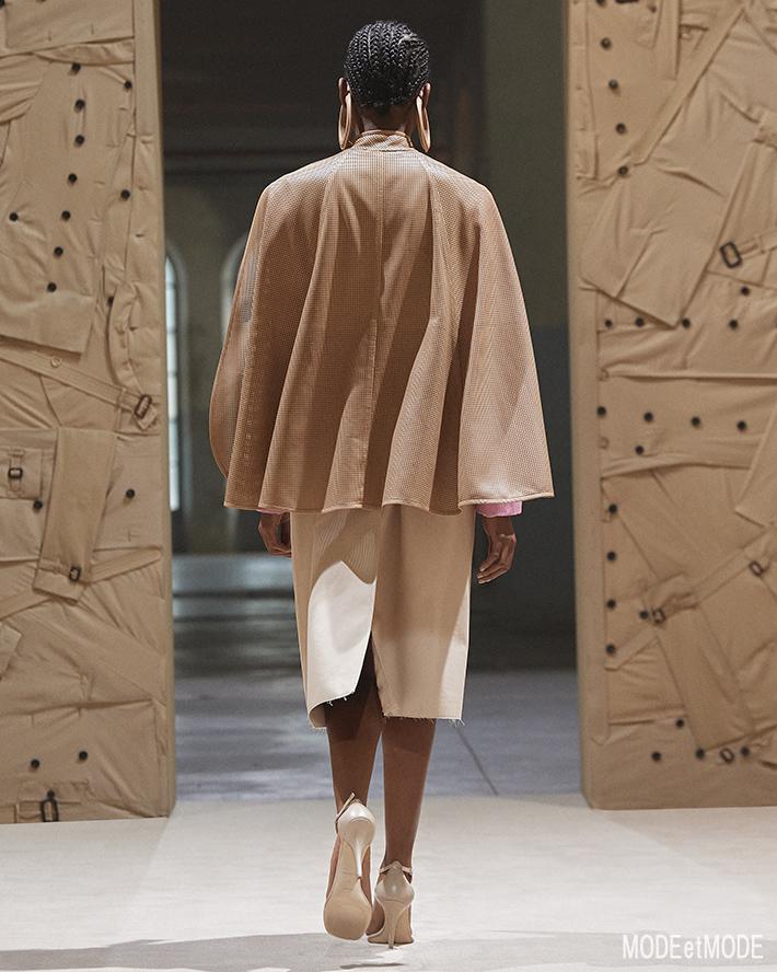 Burberry_SS22_021b