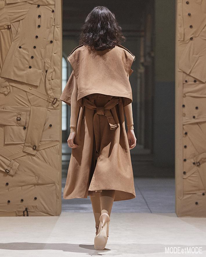 Burberry_SS22_027b