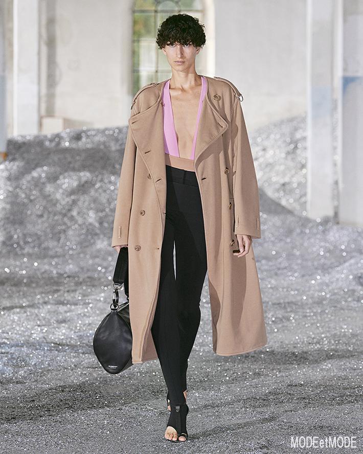 Burberry_SS22_031