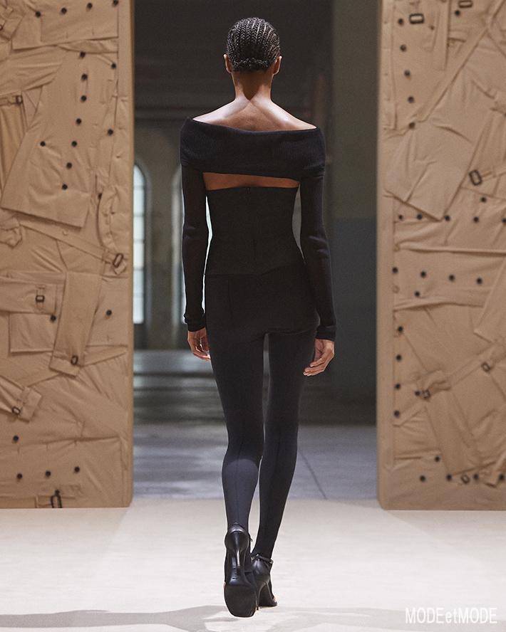 Burberry_SS22_032b
