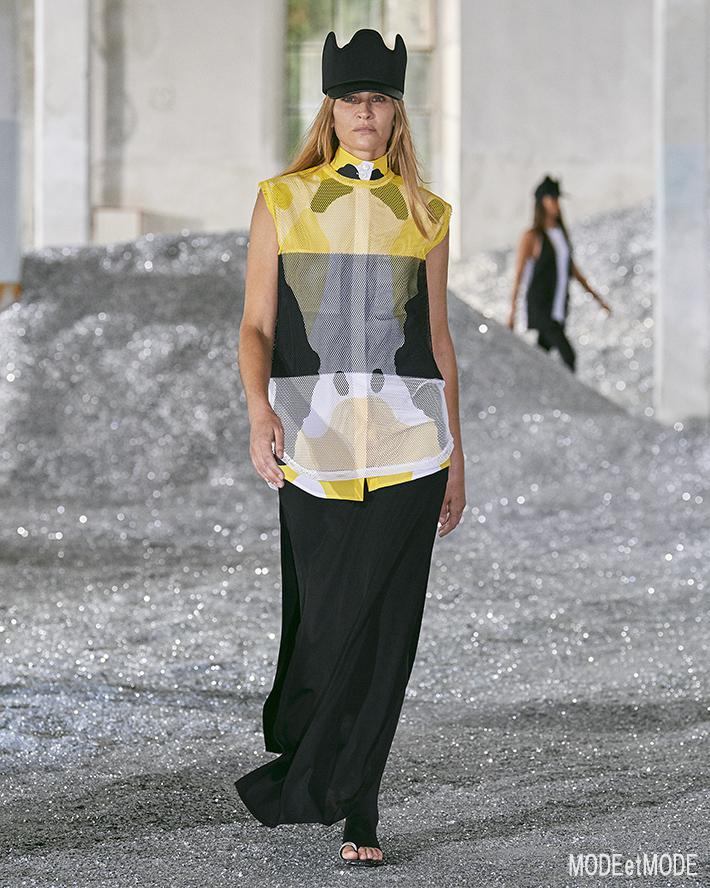 Burberry_SS22_037