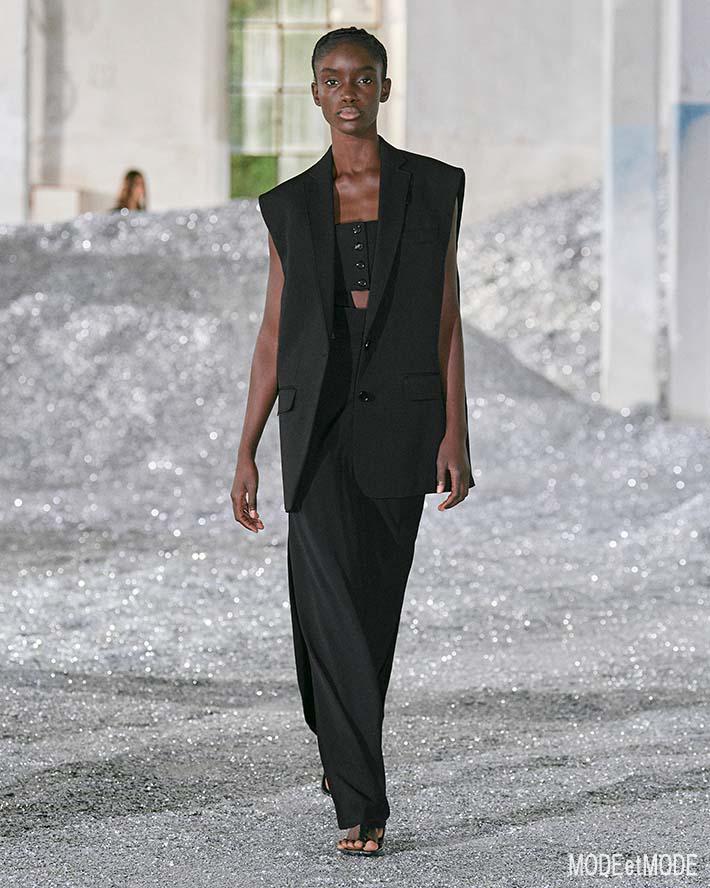Burberry_SS22_039