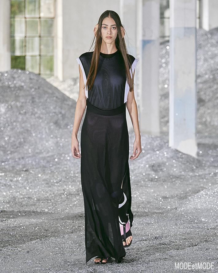 Burberry_SS22_040