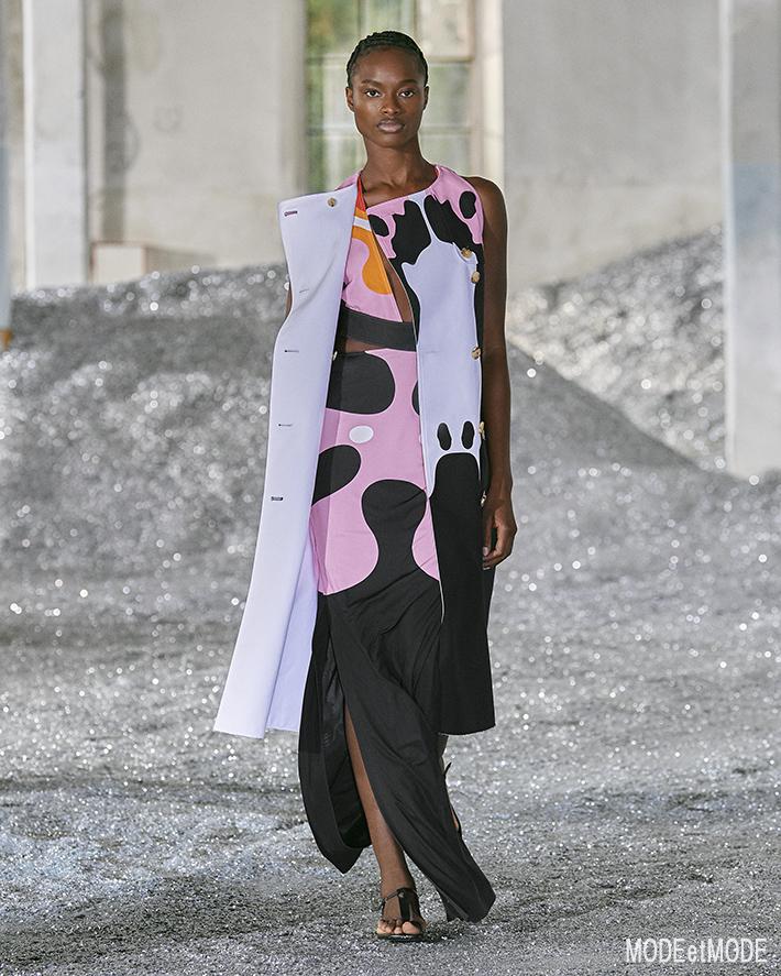 Burberry_SS22_051