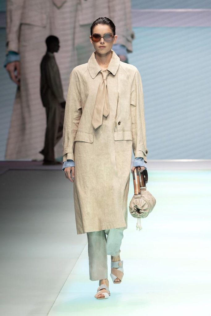 EMPORIO_ARMANI_SS22_LADIES_007
