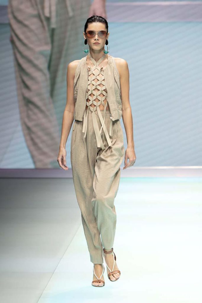 EMPORIO_ARMANI_SS22_LADIES_013