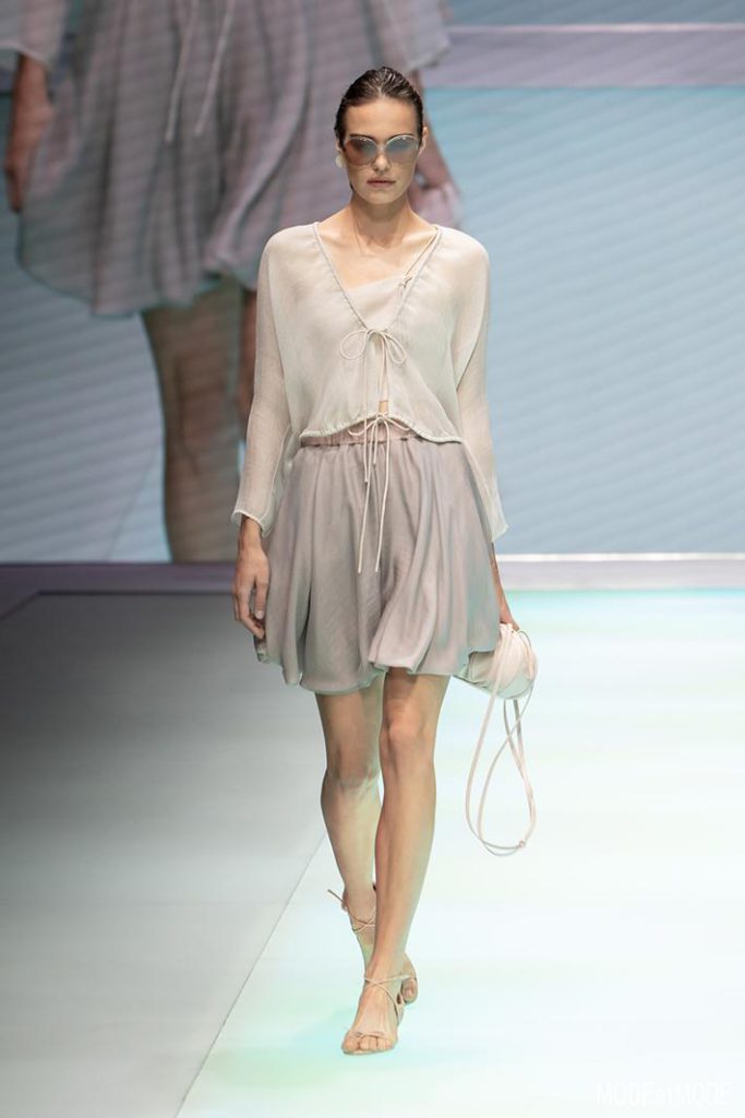 EMPORIO_ARMANI_SS22_LADIES_017