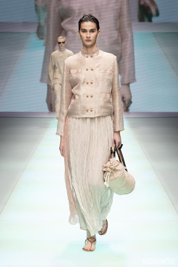 EMPORIO_ARMANI_SS22_LADIES_019