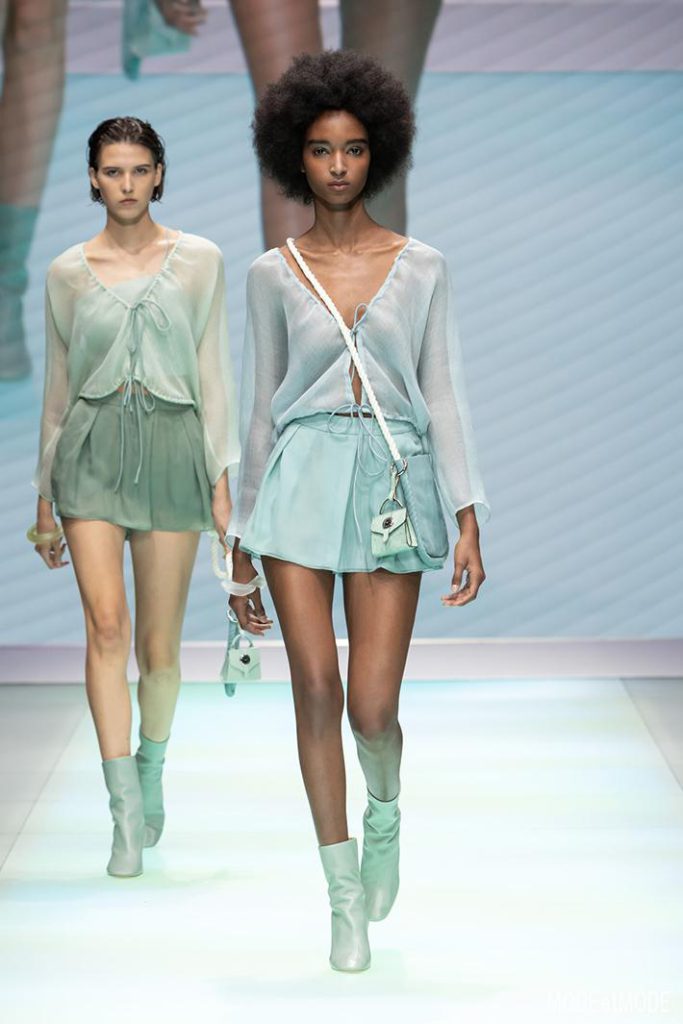 EMPORIO_ARMANI_SS22_LADIES_023