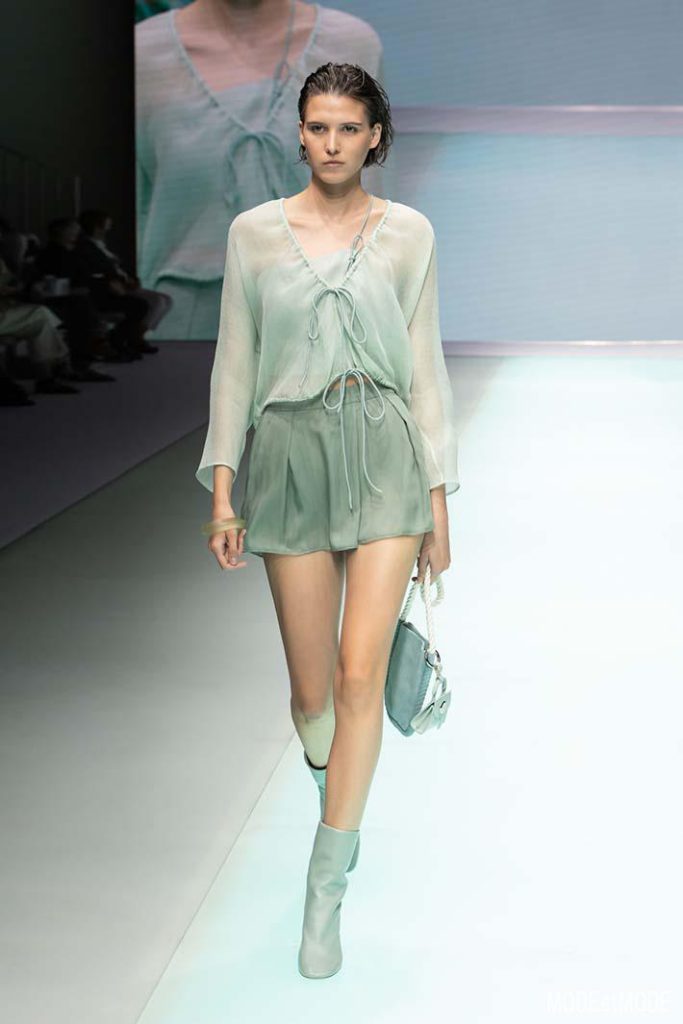 EMPORIO_ARMANI_SS22_LADIES_024