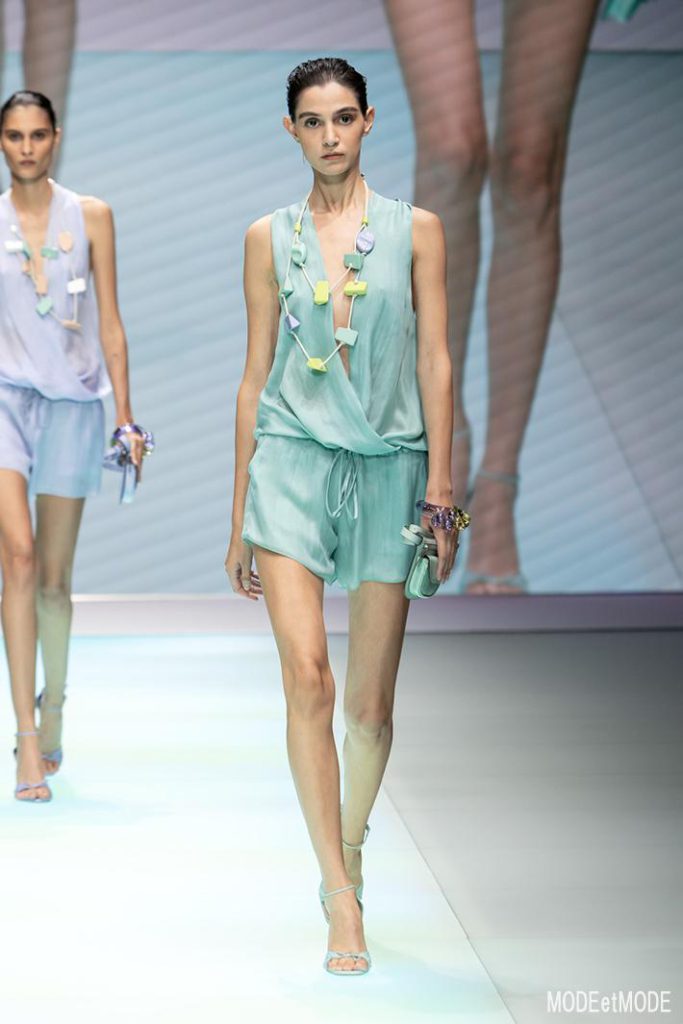 EMPORIO_ARMANI_SS22_LADIES_025