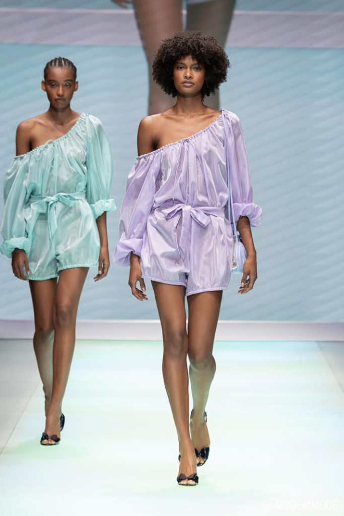 EMPORIO_ARMANI_SS22_LADIES_033