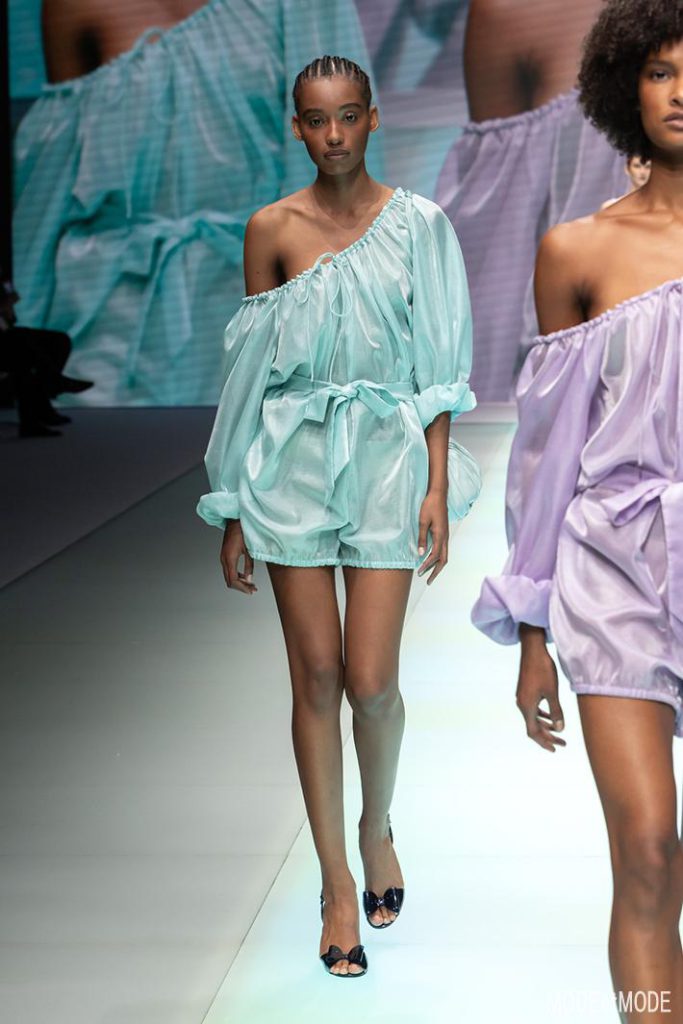 EMPORIO_ARMANI_SS22_LADIES_034