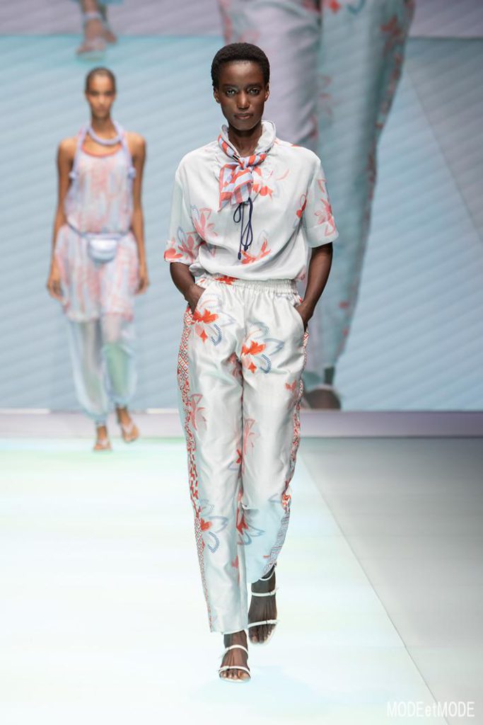 EMPORIO_ARMANI_SS22_LADIES_038