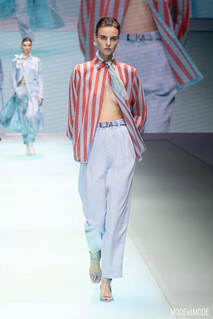 EMPORIO_ARMANI_SS22_LADIES_042