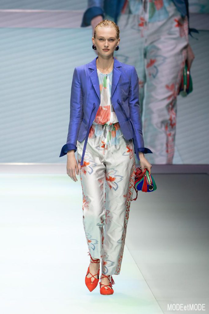 EMPORIO_ARMANI_SS22_LADIES_047