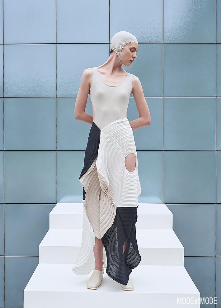 ISSEY_MIYAKE_SS22_001
