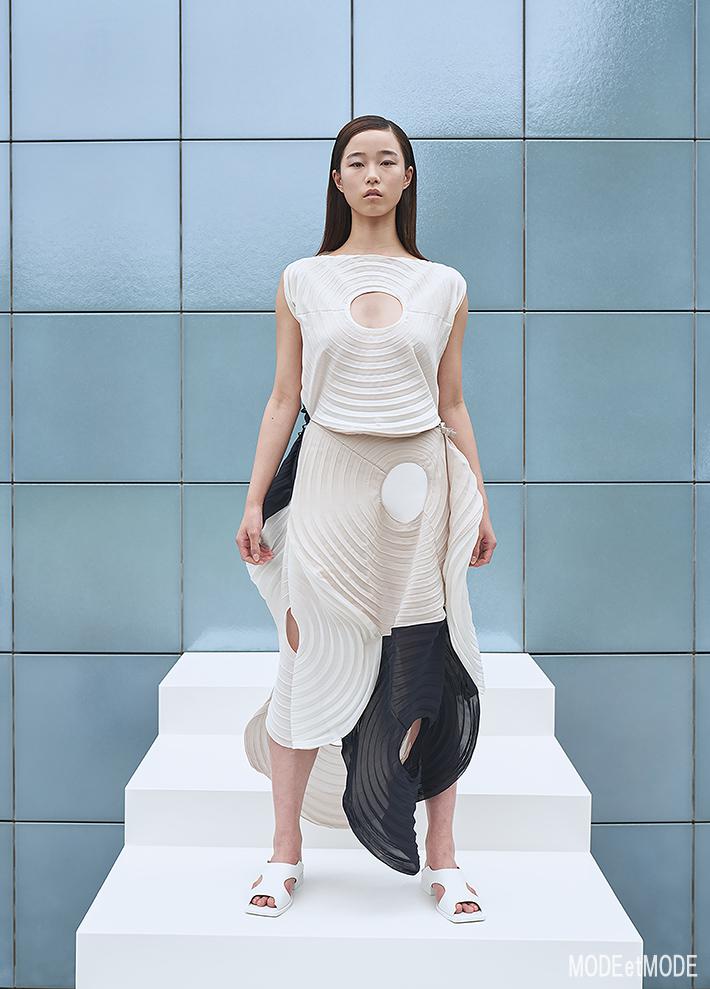 ISSEY_MIYAKE_SS22_002