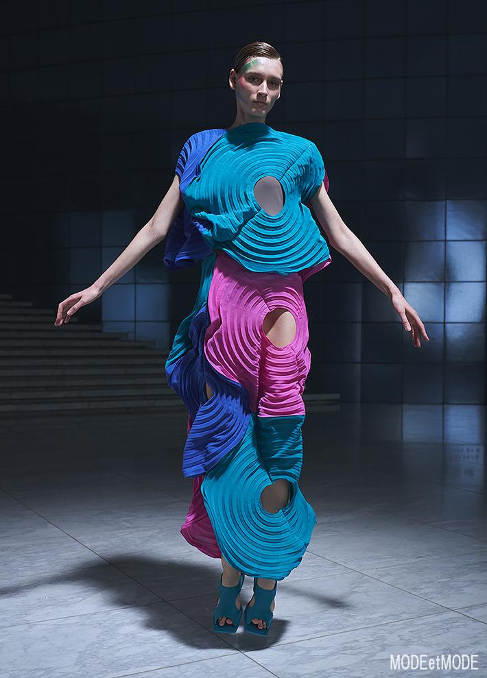ISSEY_MIYAKE_SS22_032