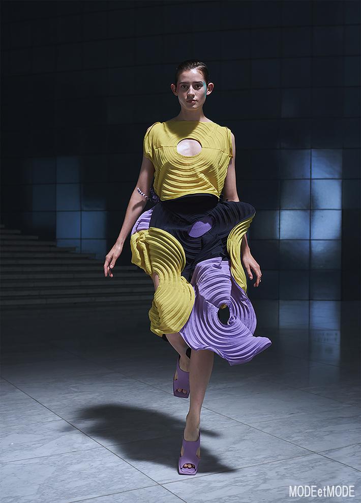 ISSEY_MIYAKE_SS22_033