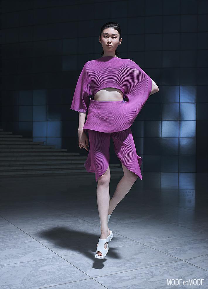 ISSEY_MIYAKE_SS22_035