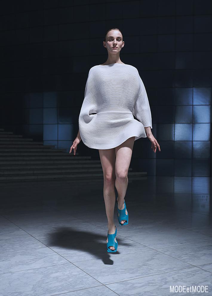 ISSEY_MIYAKE_SS22_037