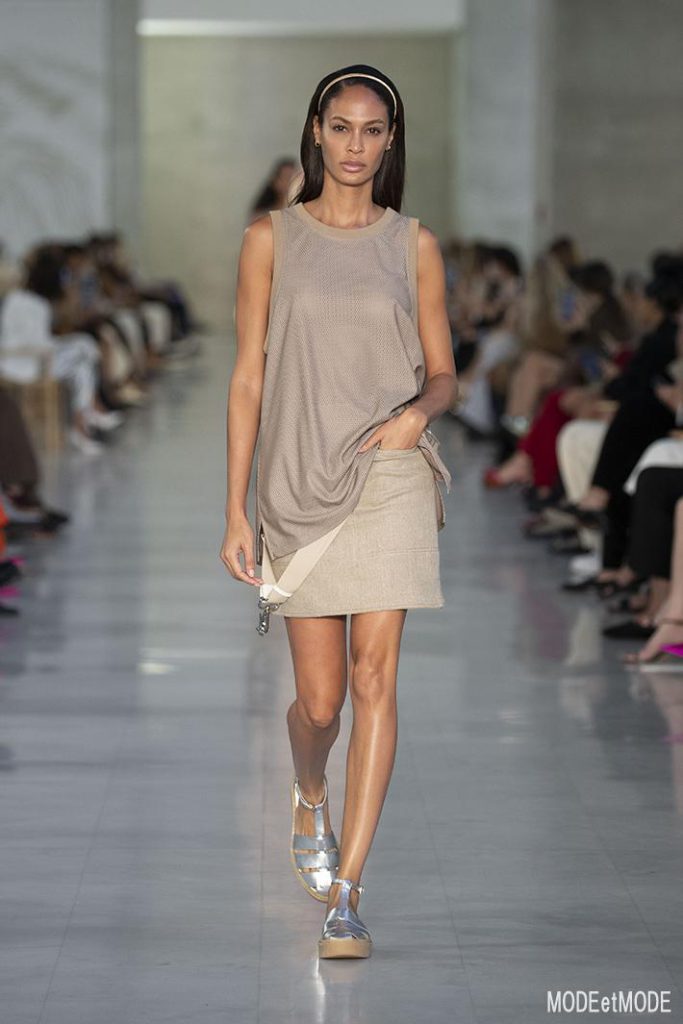 Max_Mara_SS22_003
