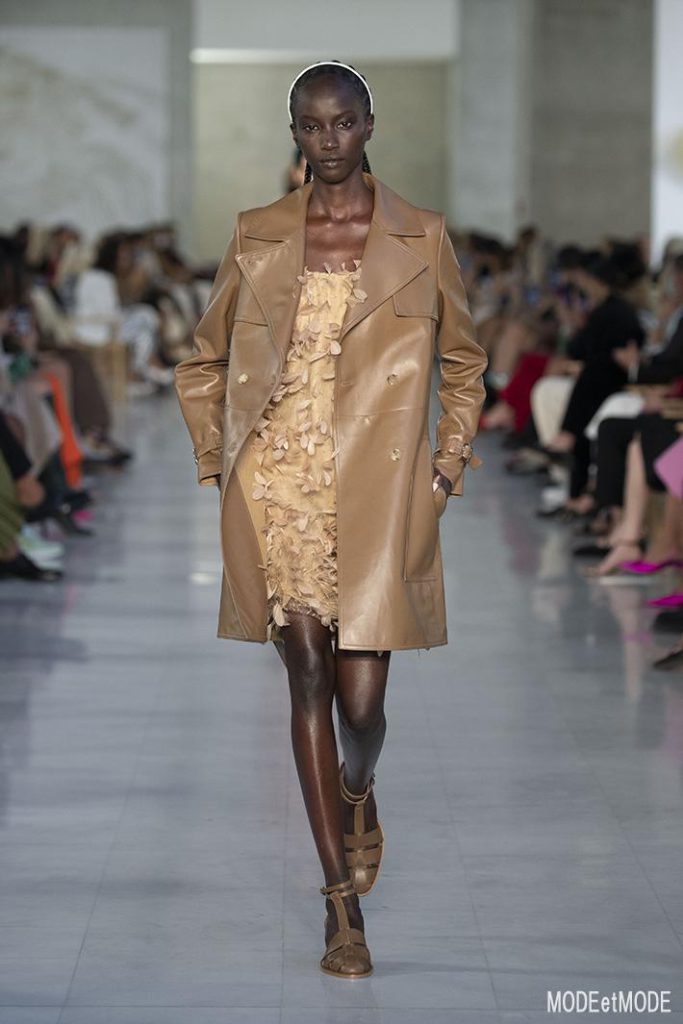 Max_Mara_SS22_007