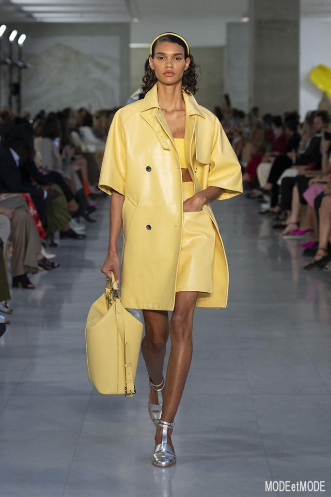 Max_Mara_SS22_010