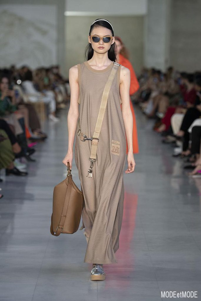 Max_Mara_SS22_013