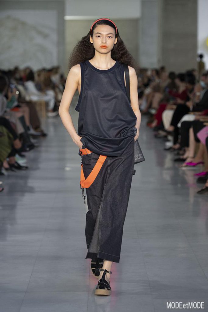 Max_Mara_SS22_019
