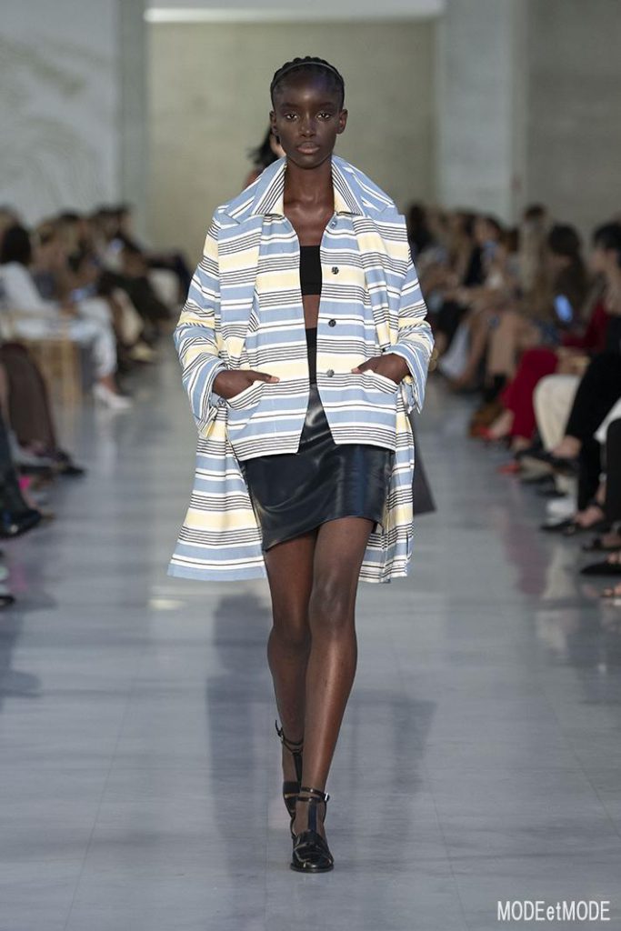 Max_Mara_SS22_032