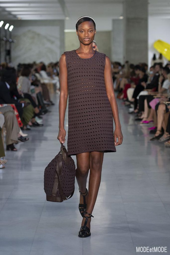 Max_Mara_SS22_034