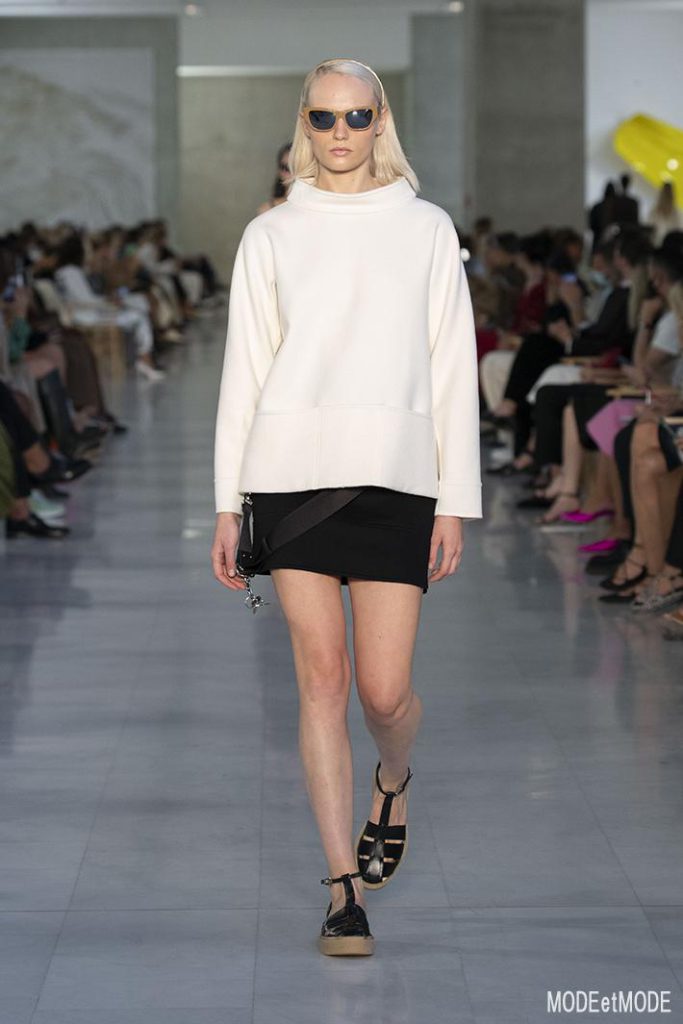 Max_Mara_SS22_041