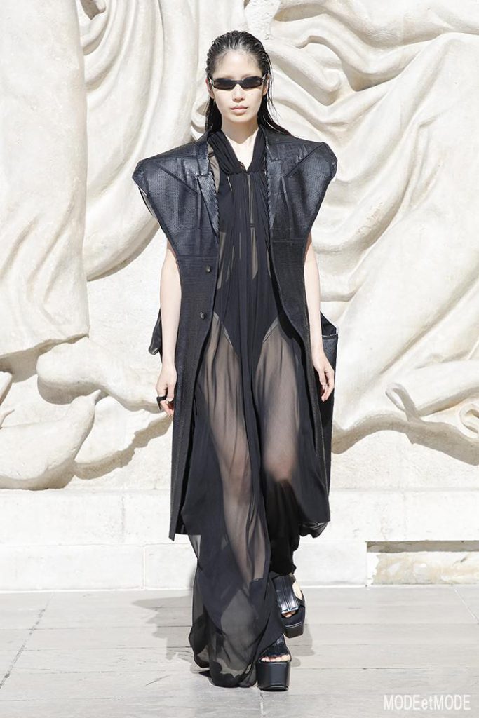 Rick_Owens_SS22_013