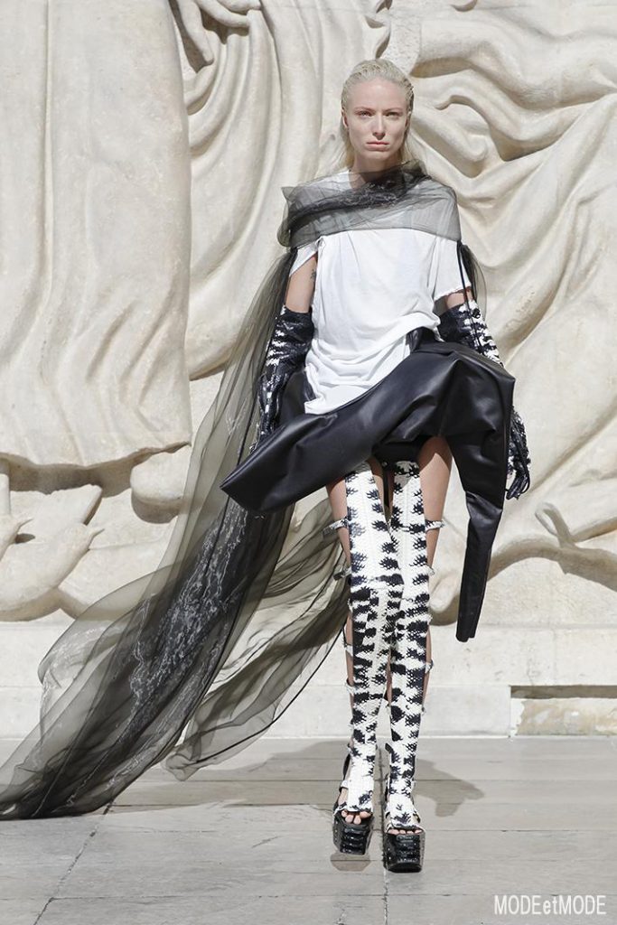 Rick_Owens_SS22_015