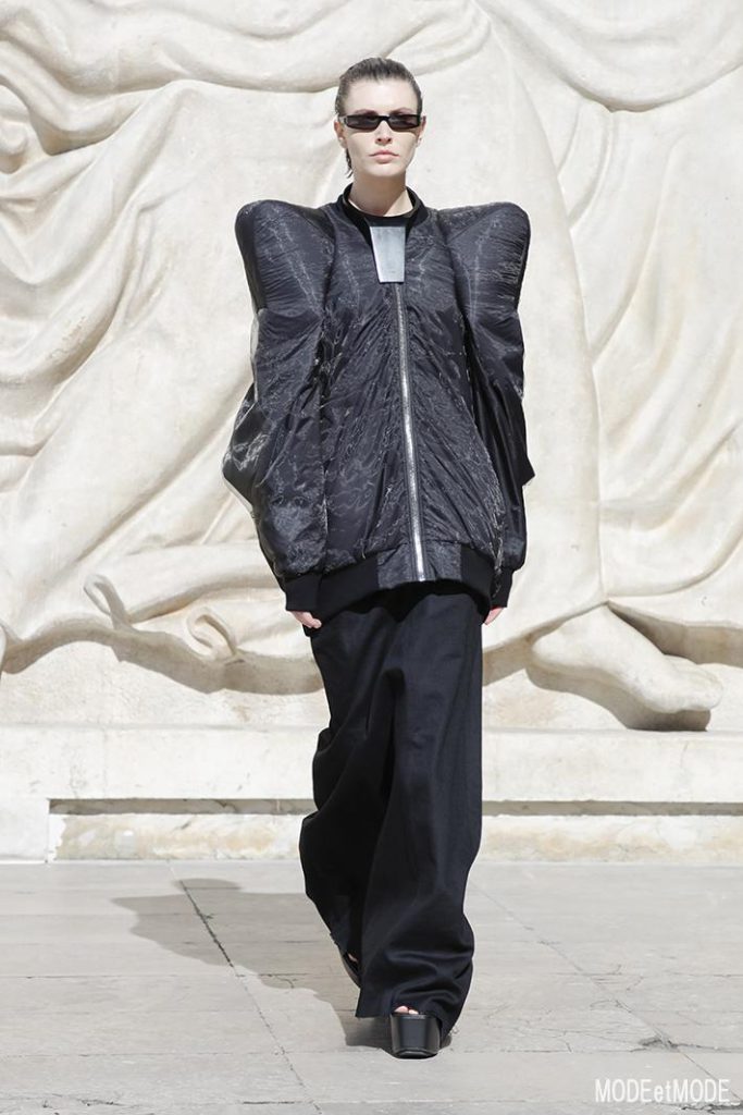 Rick_Owens_SS22_016