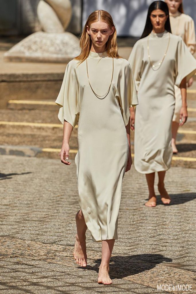 Rodarte_SS22_039