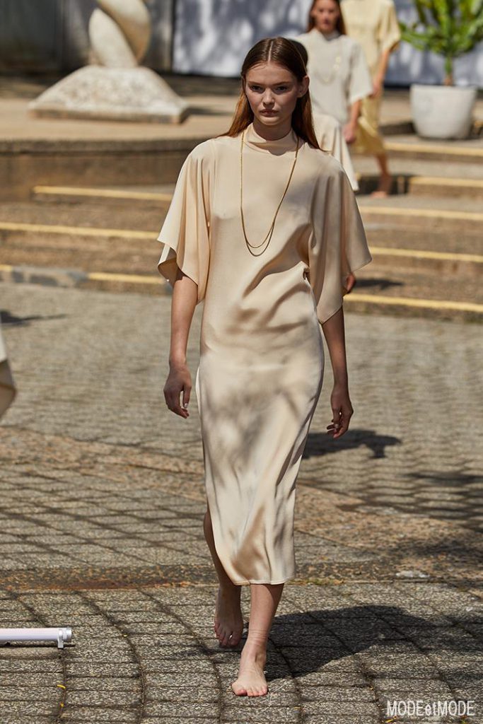 Rodarte_SS22_041